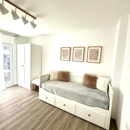 Appartamento New Comfortable And Cute One-room Of 33 M2