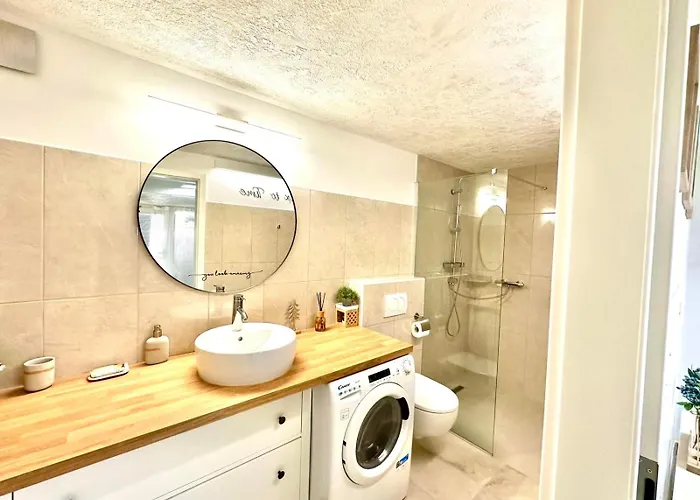 New Comfortable And Cute One-room Of 33 M2 Lägenhet *